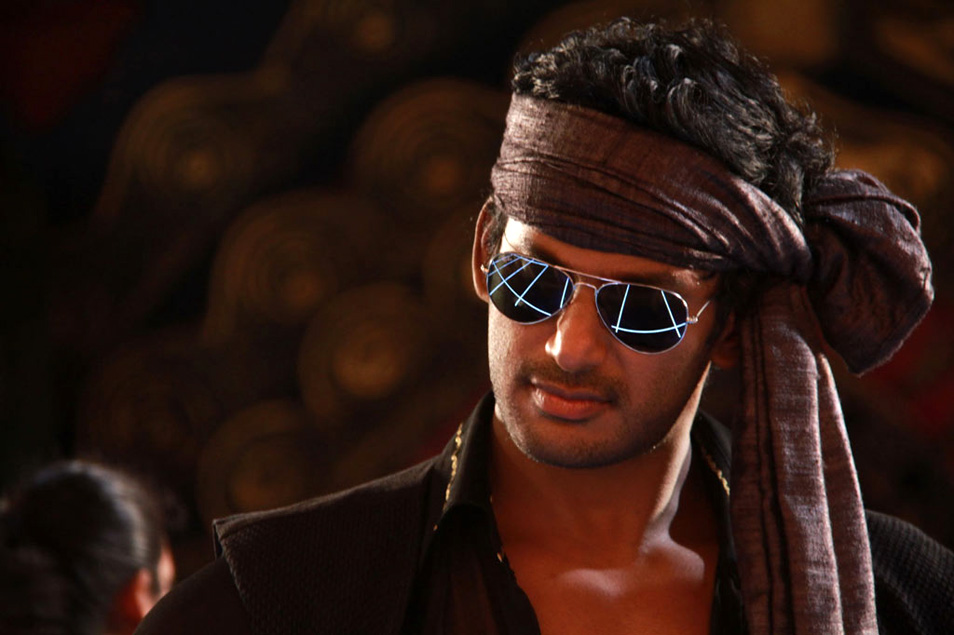 Vishal Latest Stills from Tamil Movie Madha Gajaraju | Actress Images