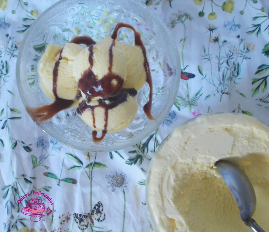 Helado de vainilla casero