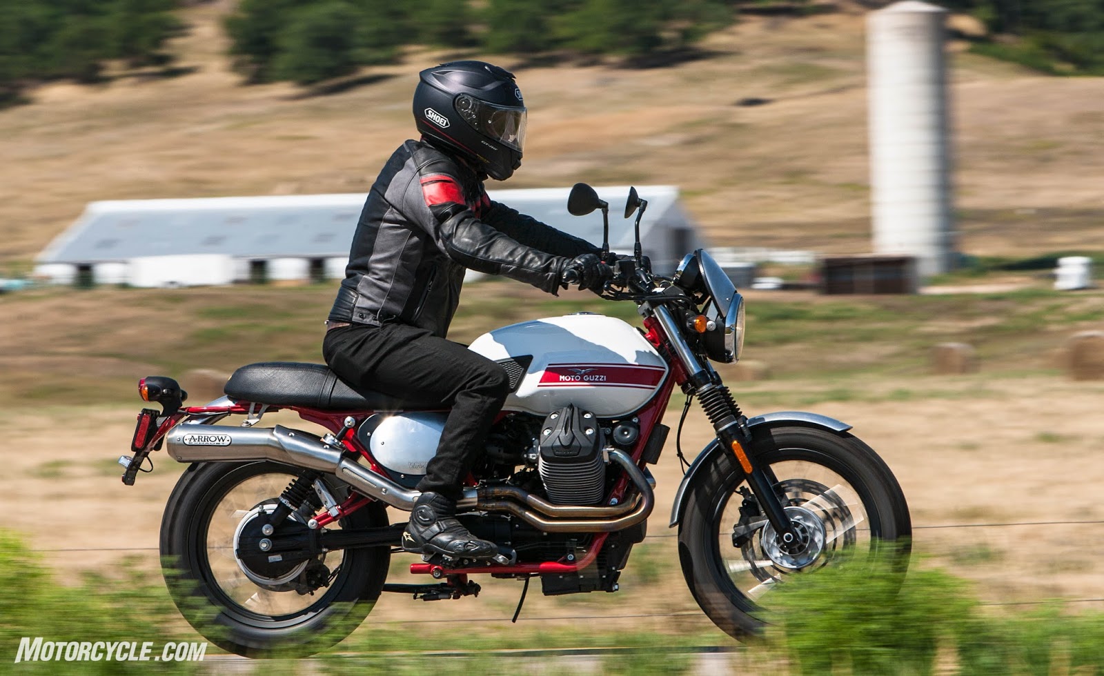 Moto Guzzi с водителем