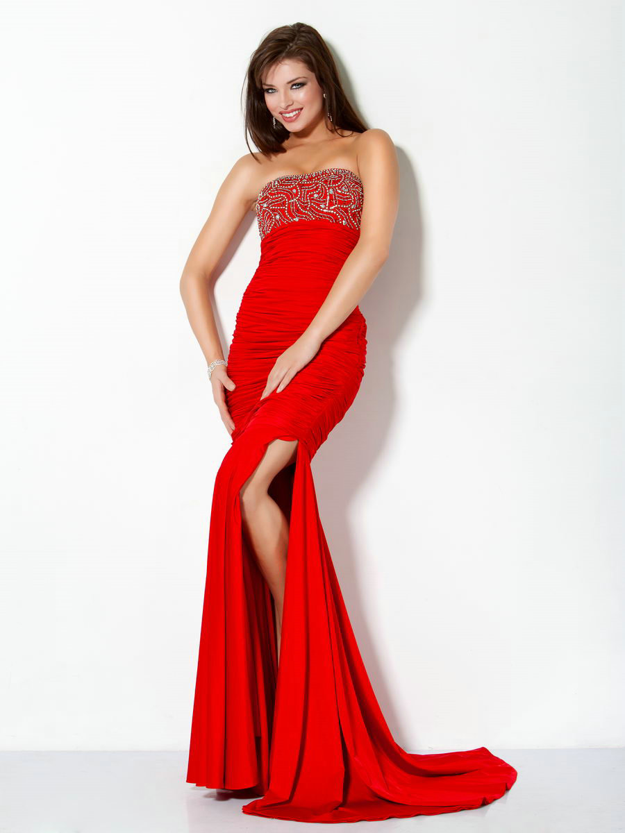 DressyBridal: Stun the Crowd in Red Prom Evening Dresses