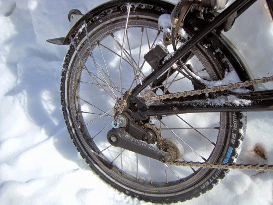 schwalbe winter spike road tyre