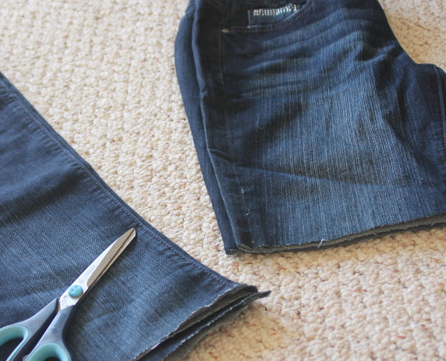 DIY Scalloped Denim Shorts - TfDiaries