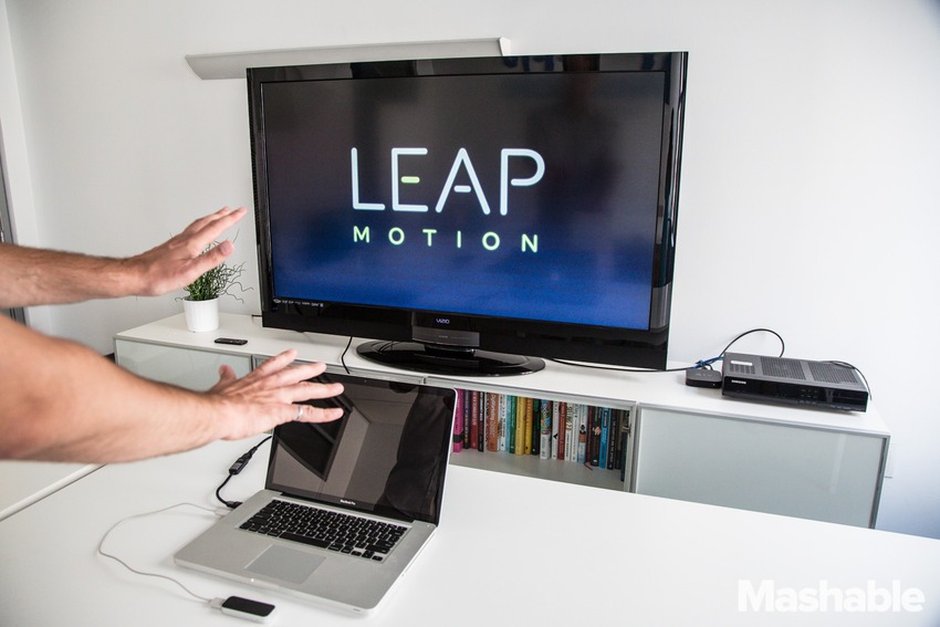 Motion sensor game Leap motion. Hands free