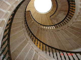 LAS COLECCIONES DE MI VIDA: Escaleras de Caracol