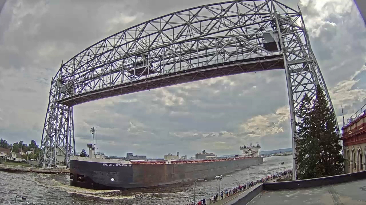 Duluth Harbor Cam Boat Horns