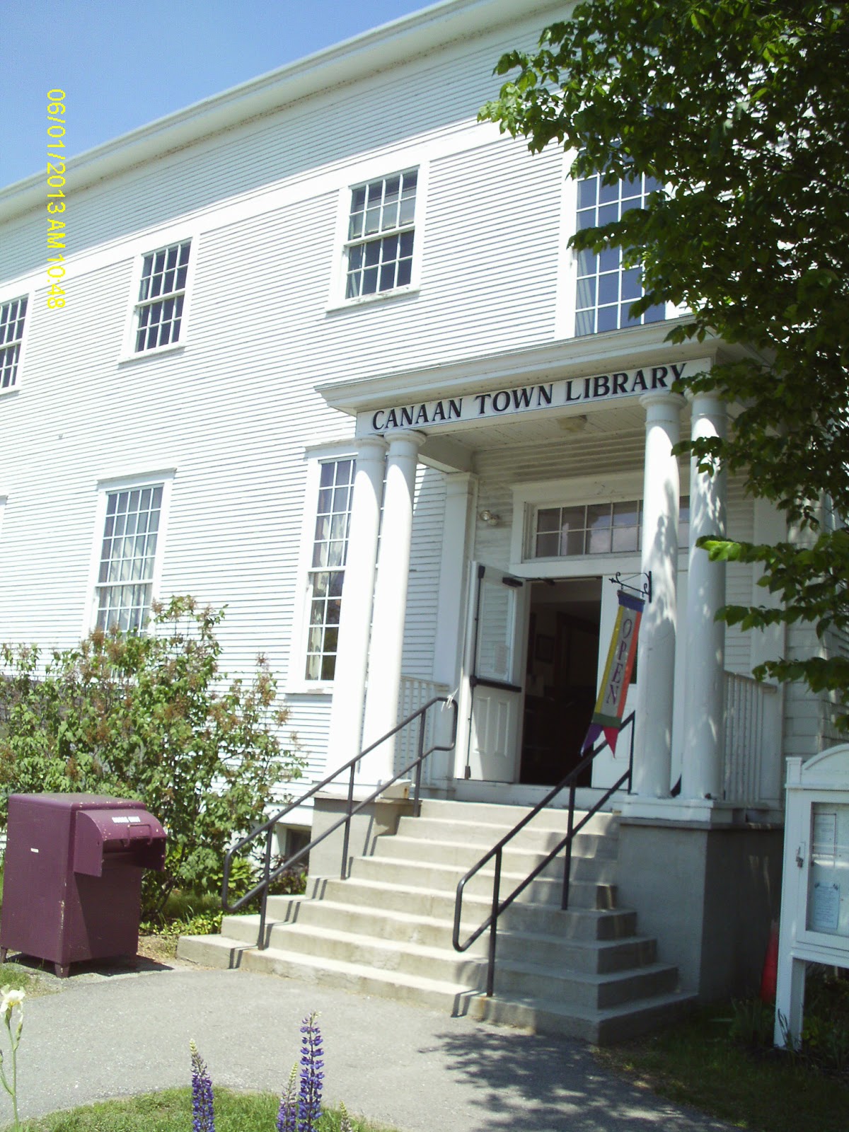 Every Library I Can 164. Canaan, NH, Town library