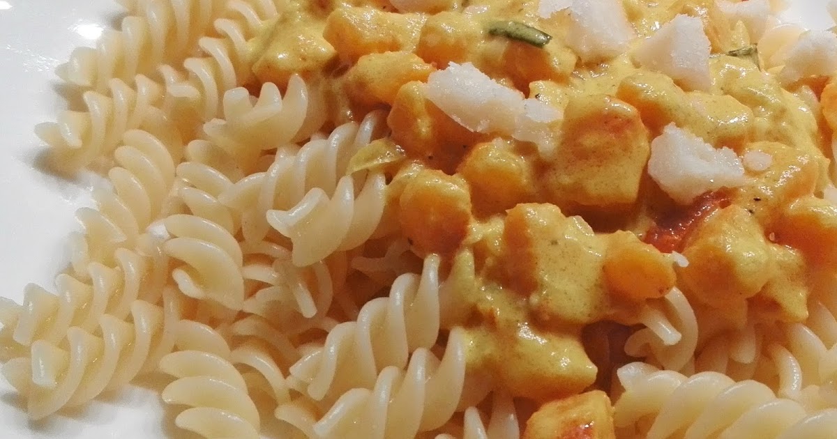 Lucciola: [Food] Kürbis-Rosmarin-Pasta