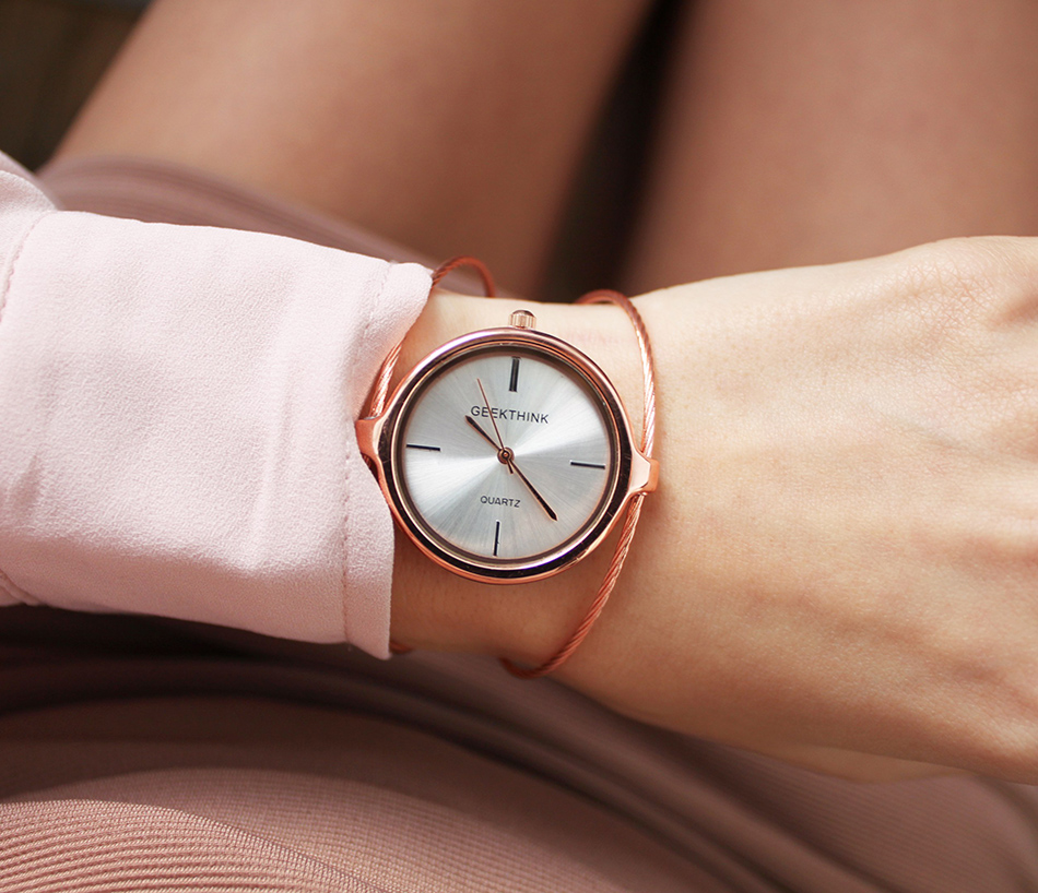 Deals of Ladies Luxurious watch