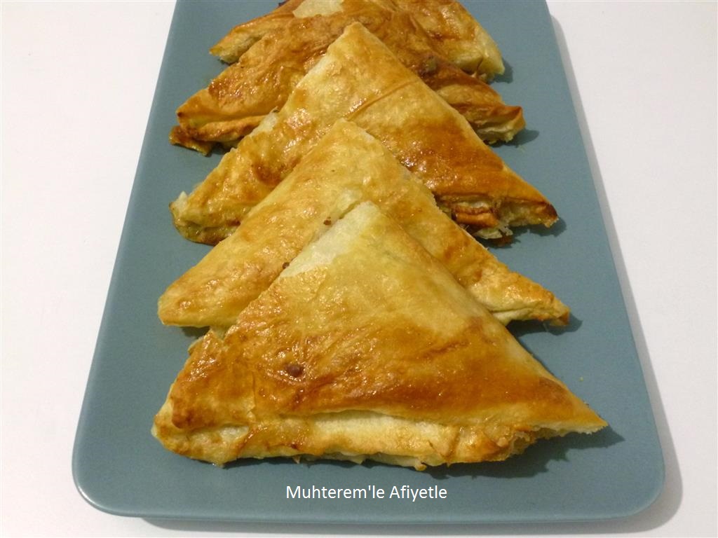 Muhterem�le Afiyetle PATLICANLI ZARF BÖREĞİ