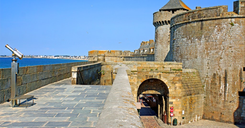 L'écho des esprits Sortie à la journée à SaintMalo