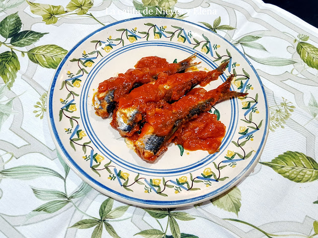 Sardinas con tomate