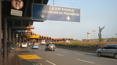 soekarno hatta airport jakarta malay international indonesia coconuts language indonesian terrorist runways wikipedia drop shady taxis illegal legalize wants manager