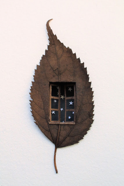Leaf cutting art by Lorenzo Duran