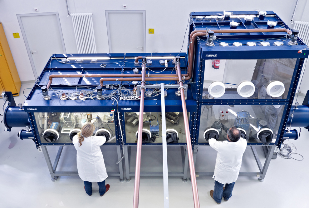 PureAire Monitoring Systems, Inc The Overview on Inert Glove Boxes and How They Work