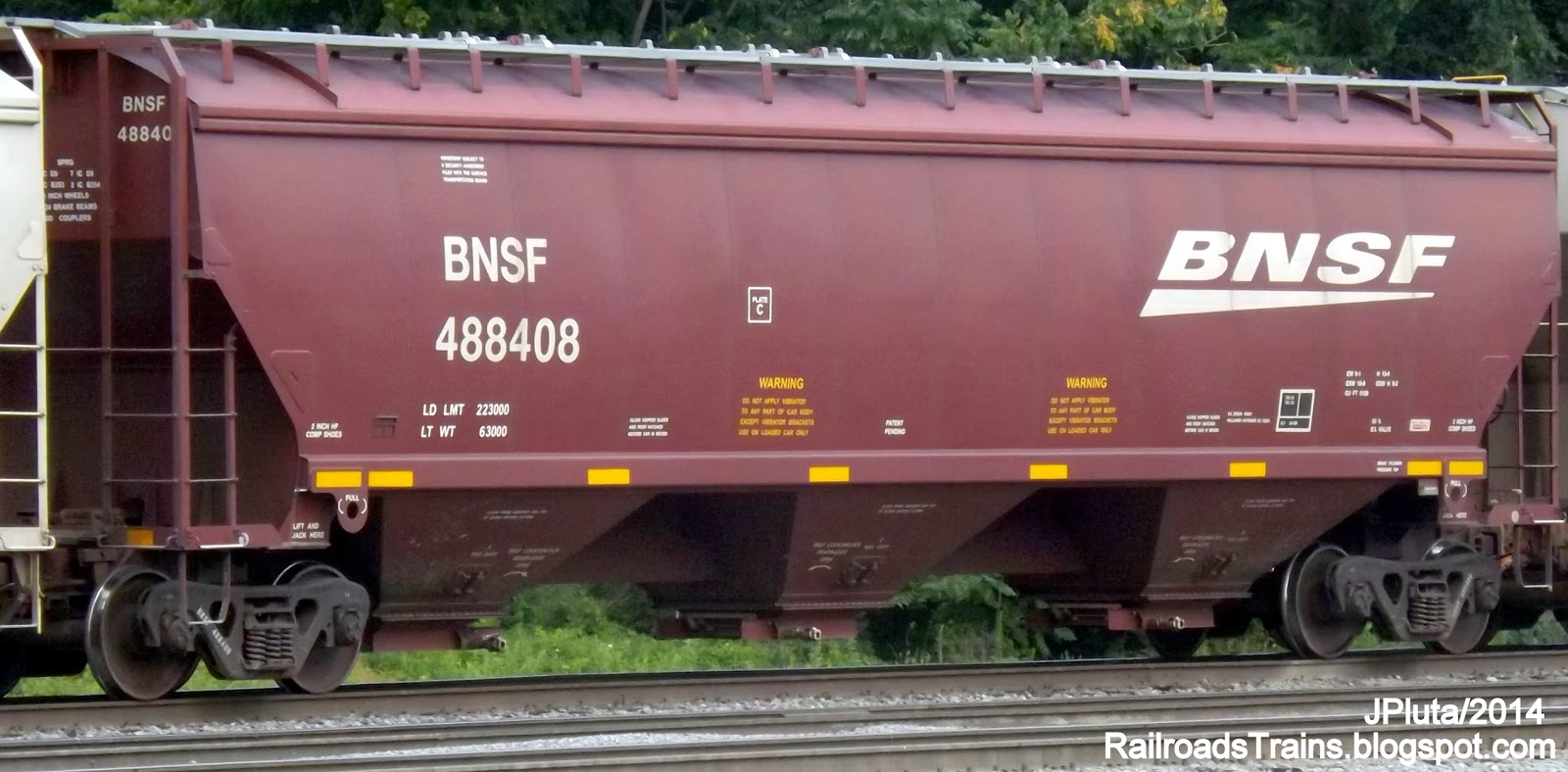 RAILROAD Freight Train Engine EMD GE Boxcar BNSF,CSX,FEC
