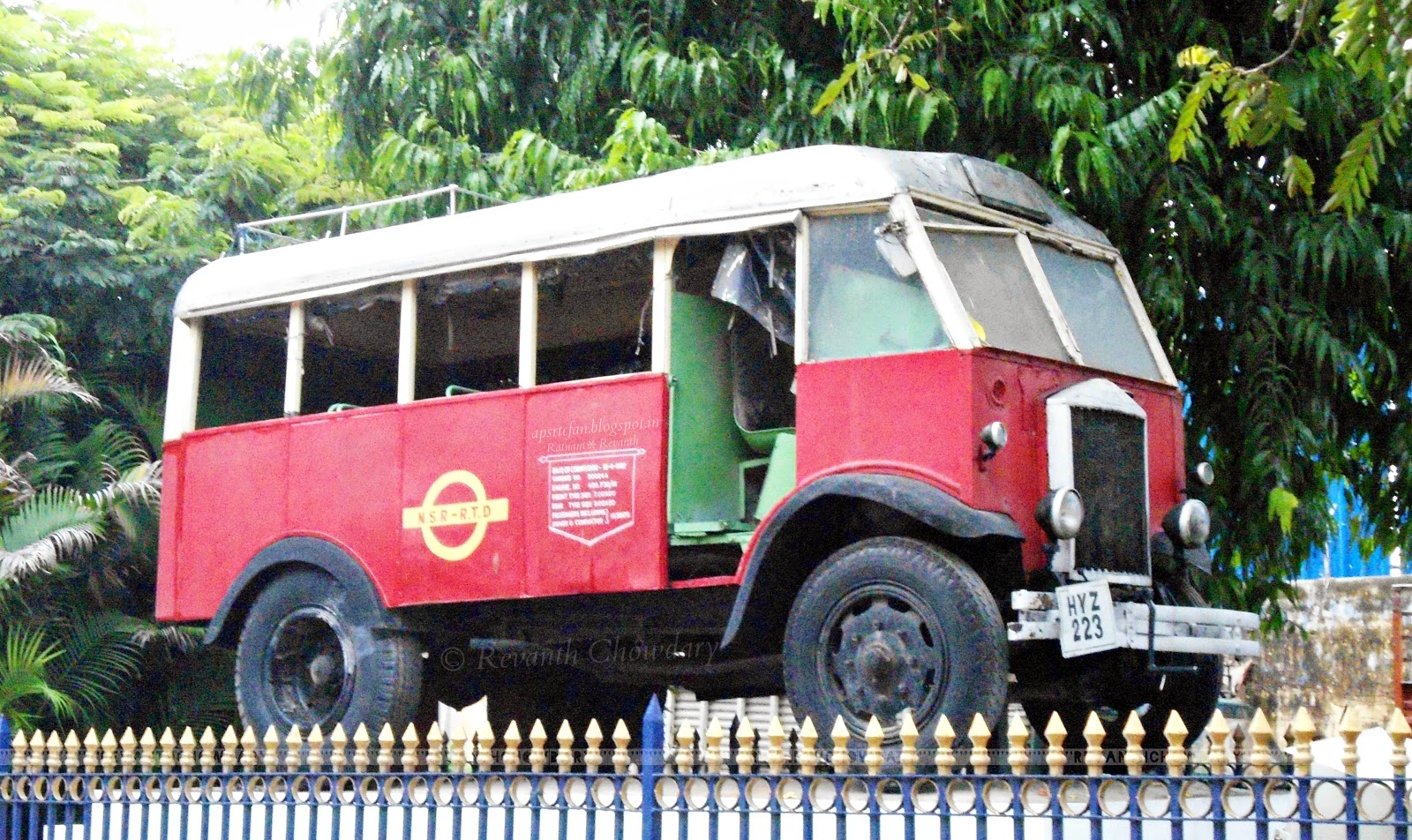 LOVE of Z The hiSTORY of the First Bus