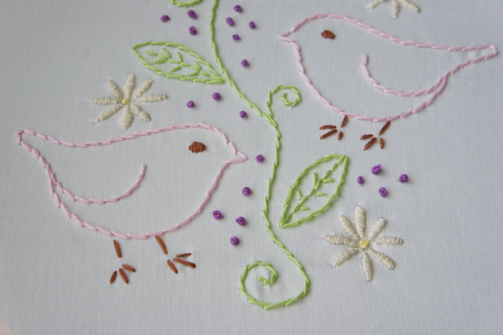 Free hand-embroidery patterns В· Needlework News | CraftGossip.com
