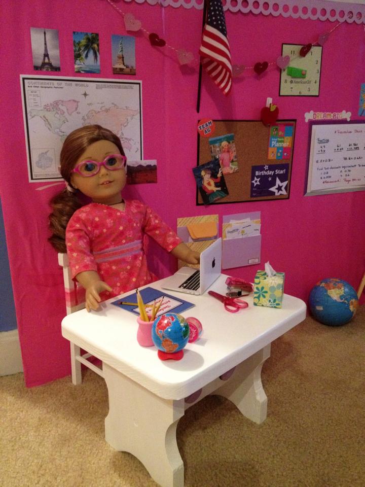 American Girl Doll Play Reader Spotlight Shelia Badillos School Set Up