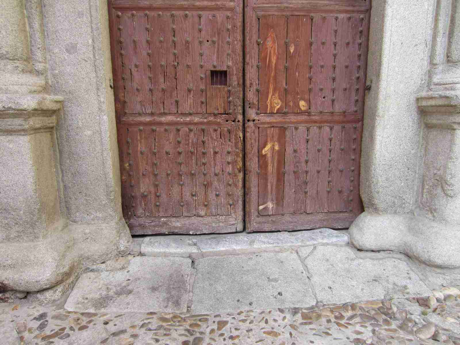 Blog accesitec: "UNA PUERTA NO ES UNA ENTRADA"