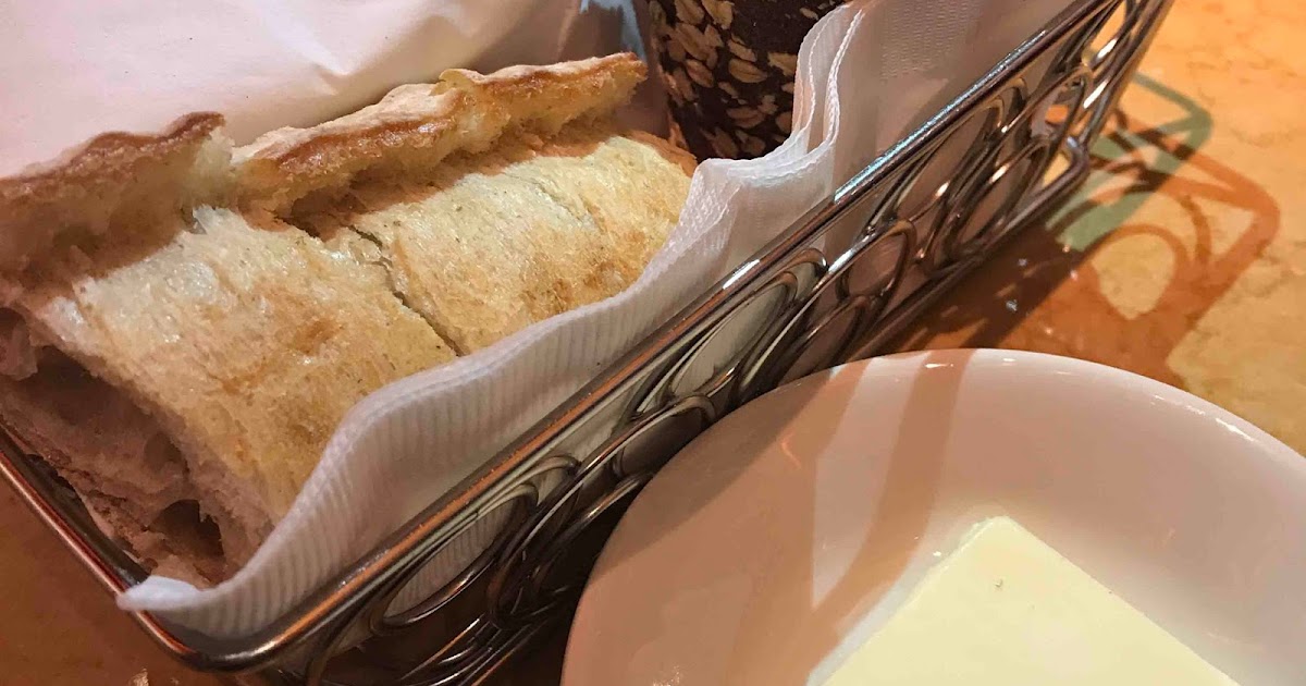 Hawaii Mom Blog Weekend Brunch at The Cheesecake Factory at Ka Makana