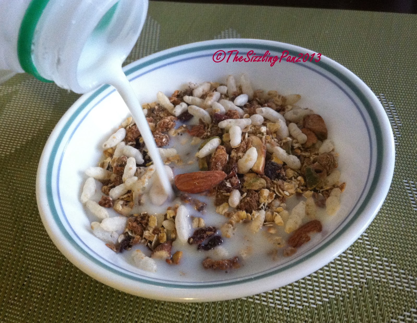 The Sizzling Pan Homemade 'Oats and Nuts' Granola/ Cereal