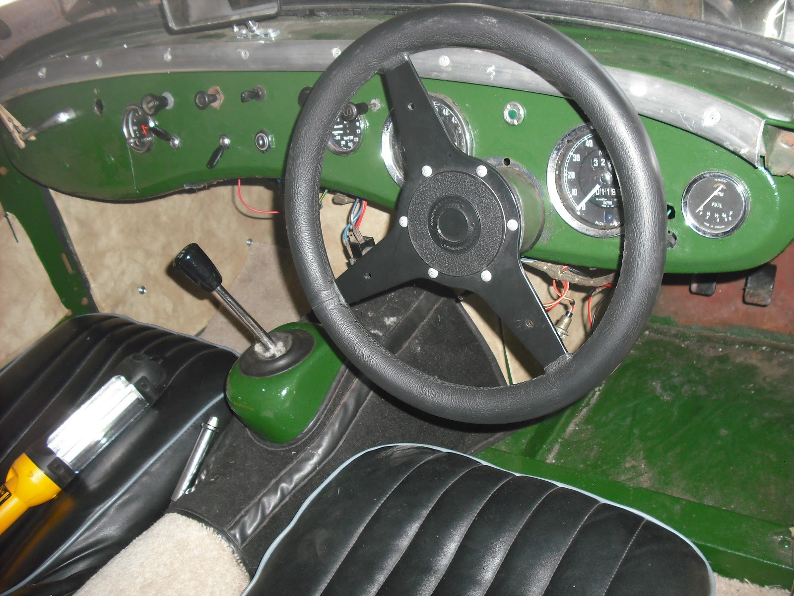 Austin Healey Sprite Mk2 restoration Dashboard repair