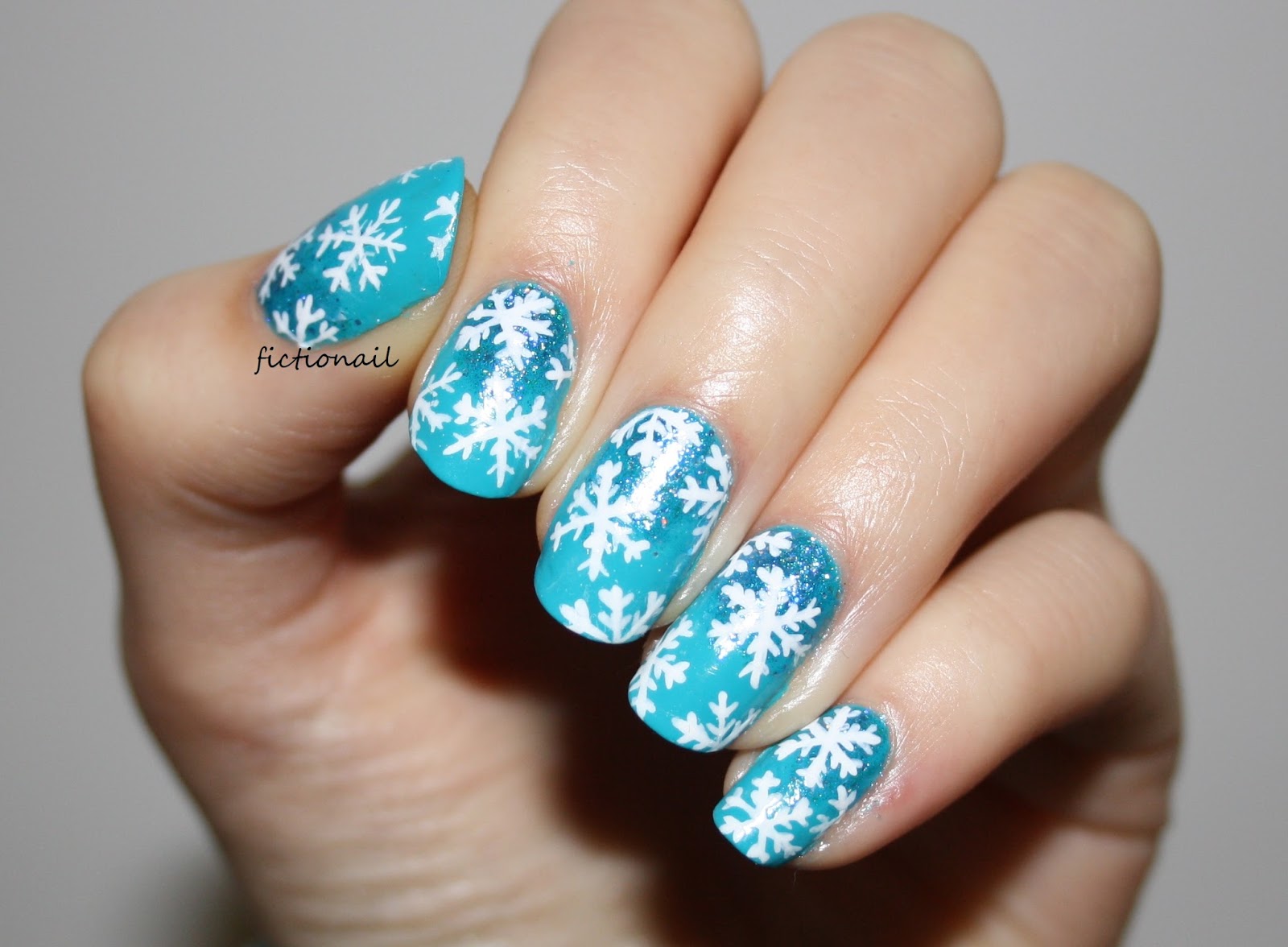 Valentine's Day Snowflake Nails - wide 6