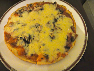 Gorgonzola Pizza Aston Tanjong Benoa Room Service