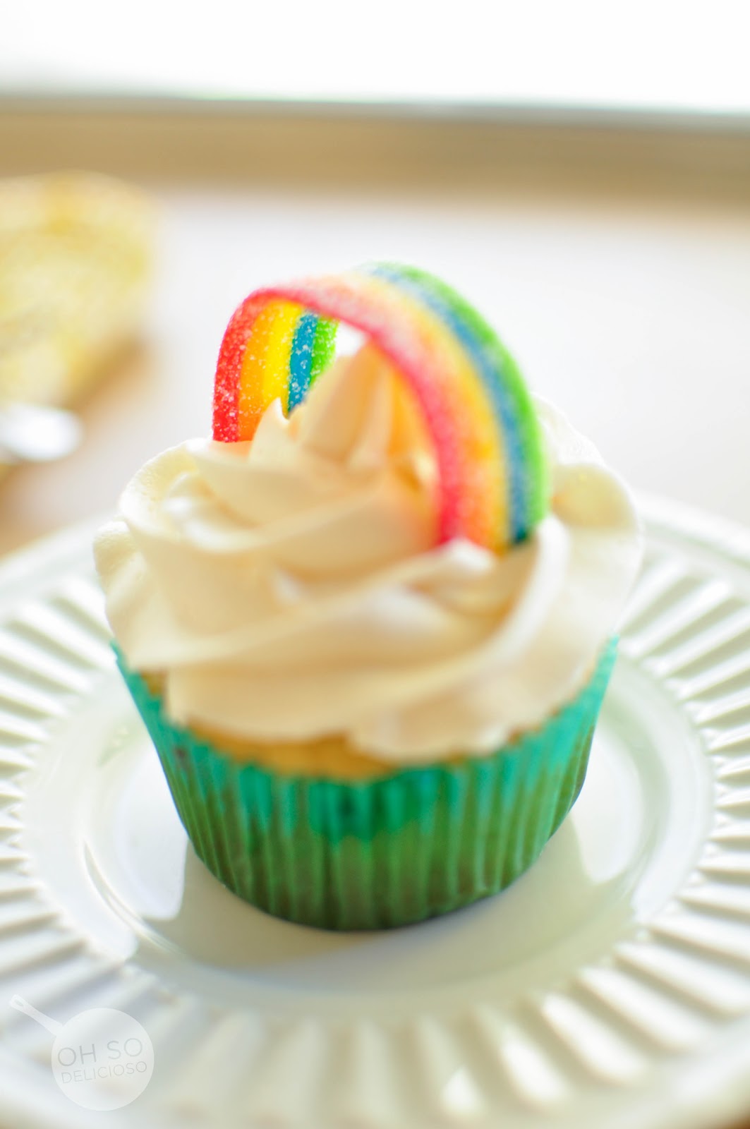 Oh SO Delicioso! {lick the beater clean} ButterCream Frosting