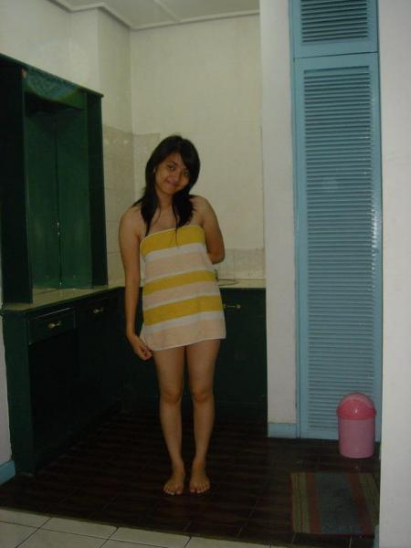Share Foto Bugil | Chika Bandung Mau Mandi | GP-Bola