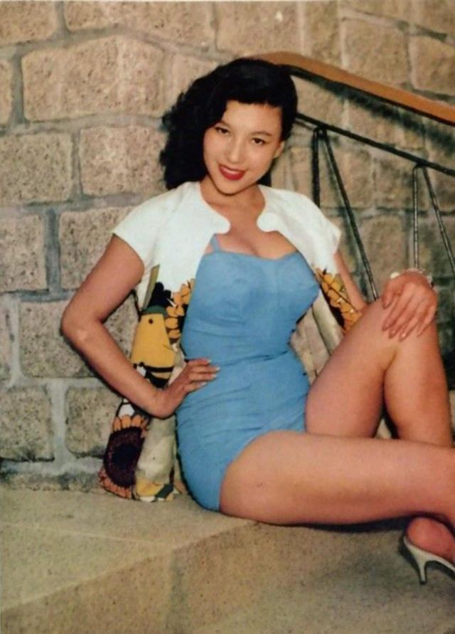The Mandarin Marilyn Monroe: 20 Fascinating Color Photographs of Diana Chang  Chung-wen in the 1950s and '60s ~ Vintage Everyday