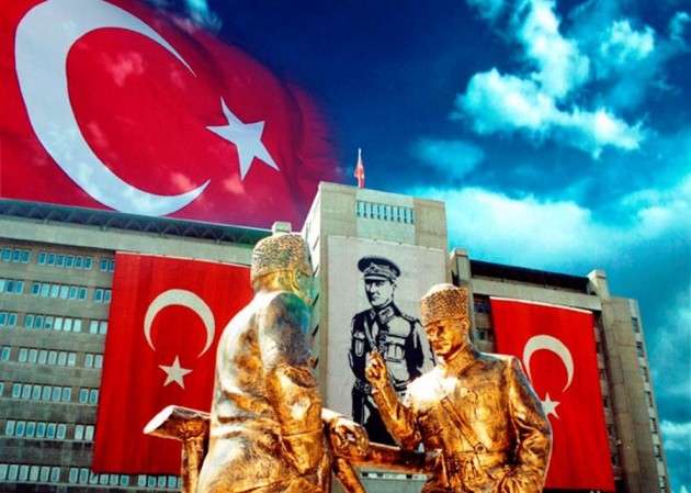 Η Τουρκία βυθίζεται σε πόλεμο, βία και αστάθεια 