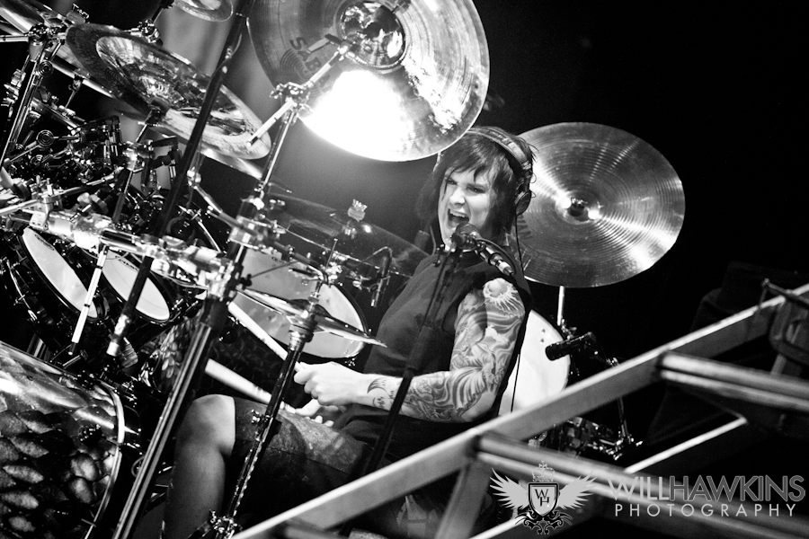 A7XFansFamily 10 Greatest Singing Drummers in Hard Rock + Metal