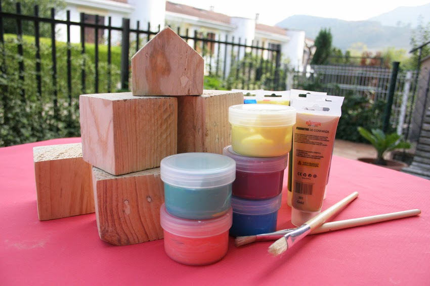 Pequeños arquitectos: Juego de apilables con bloques de palet pintados con chalk paint4