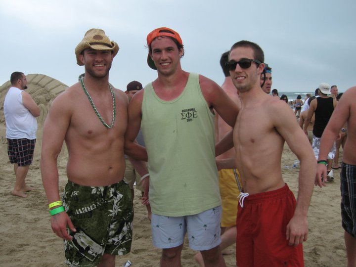 The Argyled Blogfairy ♦♦♦: Guys Gone Wild