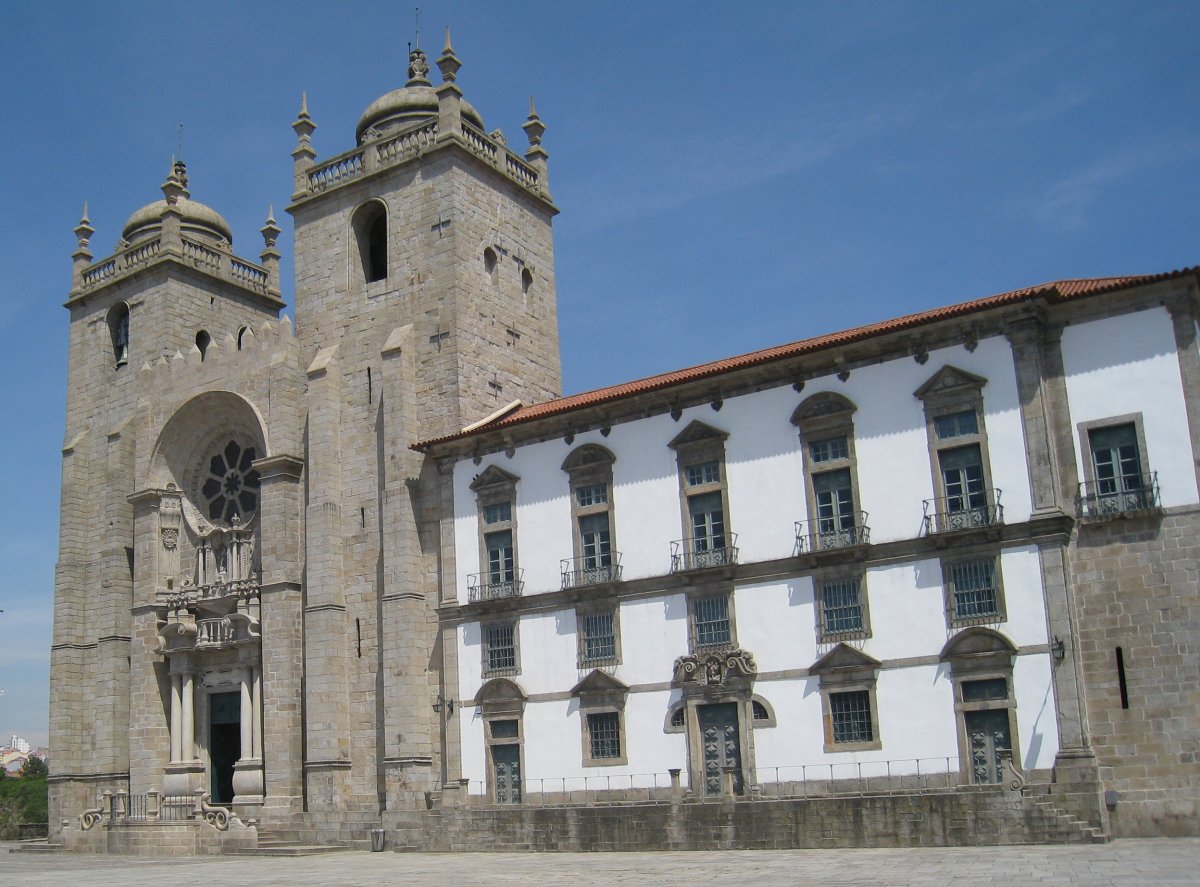 Equerre: Cathédrale de Porto (Sé do Porto), Portugal