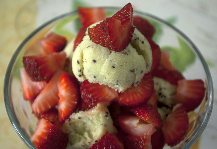 Strawberry & Kiwi 'ice cream' Sunday Apoyalacrianza
