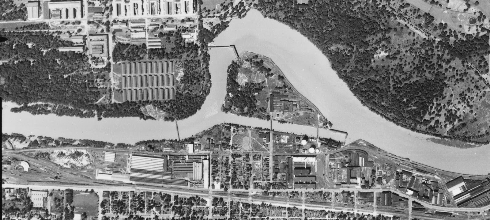 Towns and Nature Rock Island, IL IH Farmall Plant