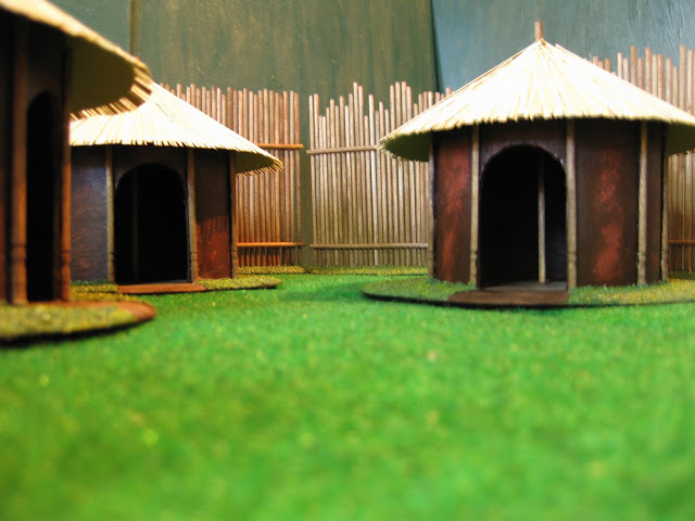 Soldaditos, miniaturas y maquetas Cañedo: Recinto de chozas africanas 1/32