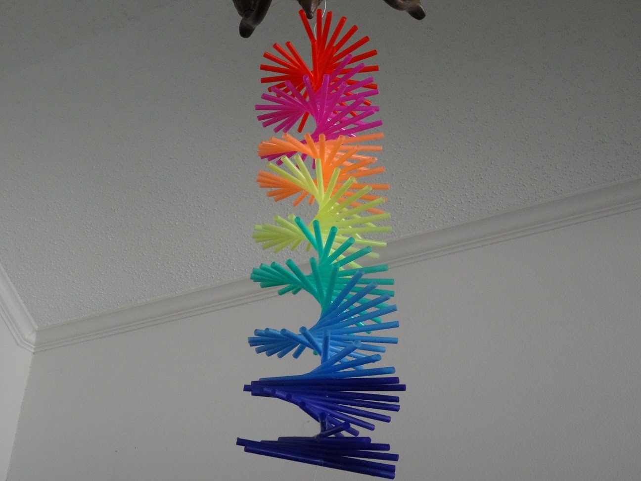 How to make drinking straw spiral hanging Crazzy Craft (With images