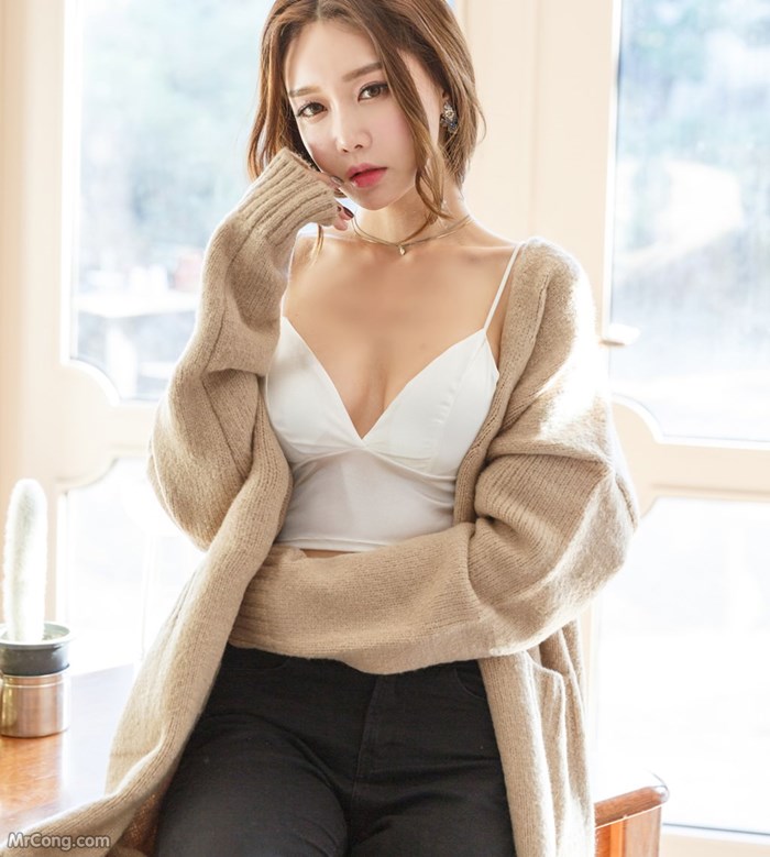 Beautiful Yoon Ae Ji in underwear photos November 2017 (54 photos)