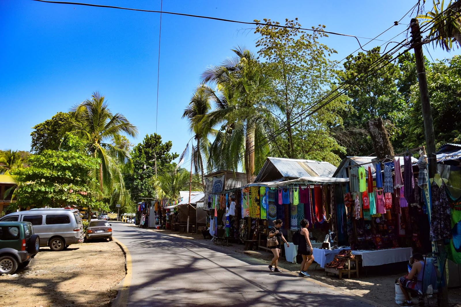 manuel antonio market