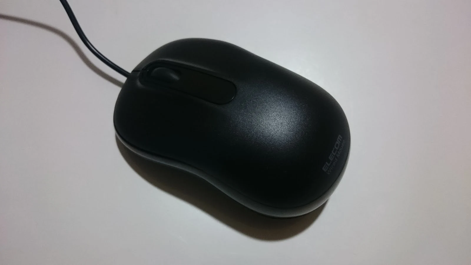 ELECOMのころんとシンプルの黒のUSBマウス