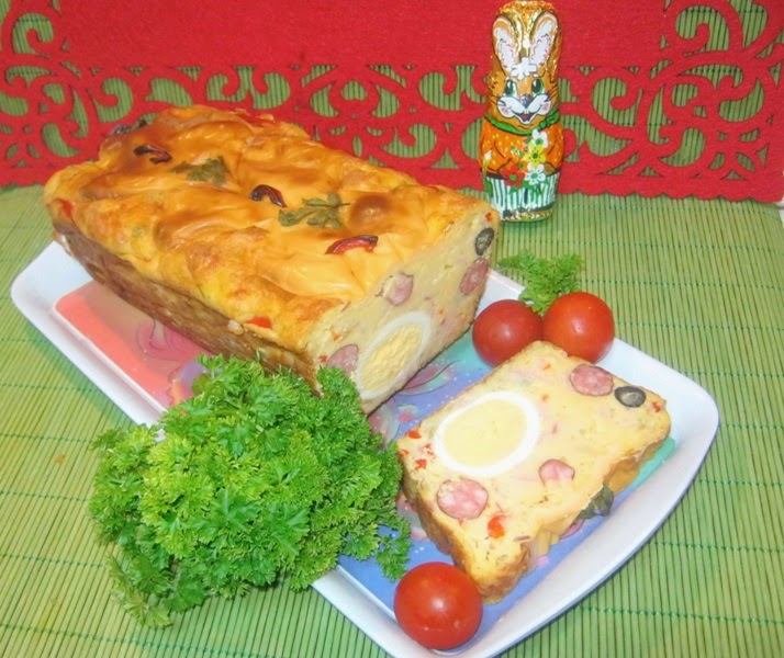 Chec aperitiv cu cascaval, cabanos si oua