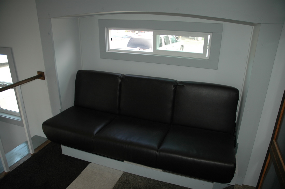 320 Sq Ft Nampa Tiny House [ TINY HOUSE TOWN ]