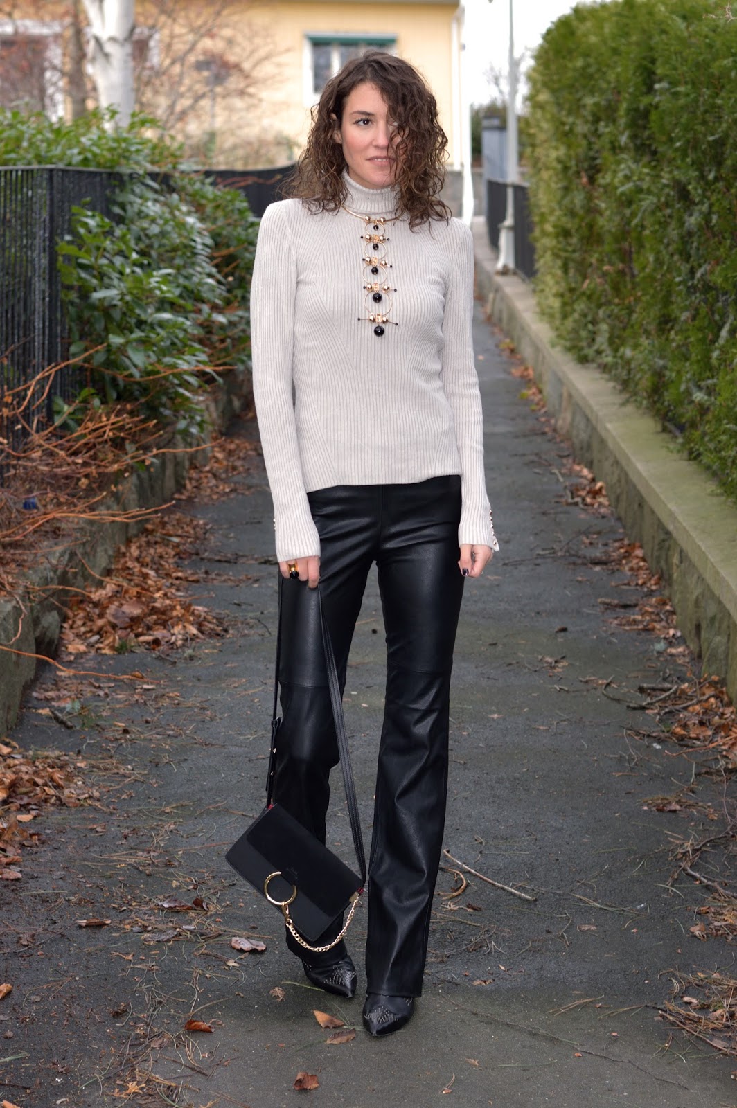 gore tex running trousers