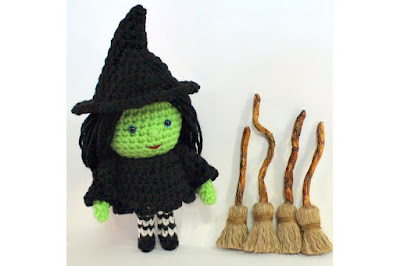 Free Halloween Witches Crochet Patterns!