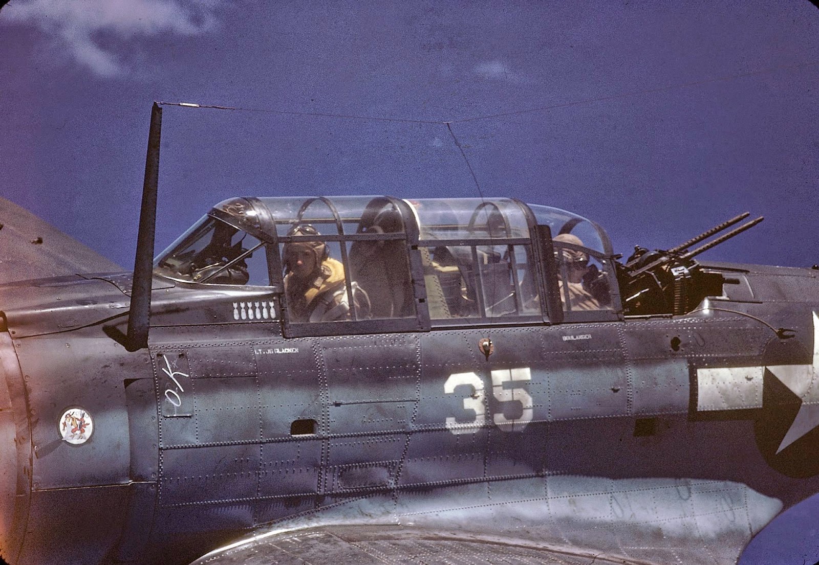 http://3.bp.blogspot.com/-d3CDXqVVk2w/VLacY2vNZiI/AAAAAAABOMw/_boetVPLxIo/s1600/Rare+Color+Photographs+from+World+War+II+(9).jpg