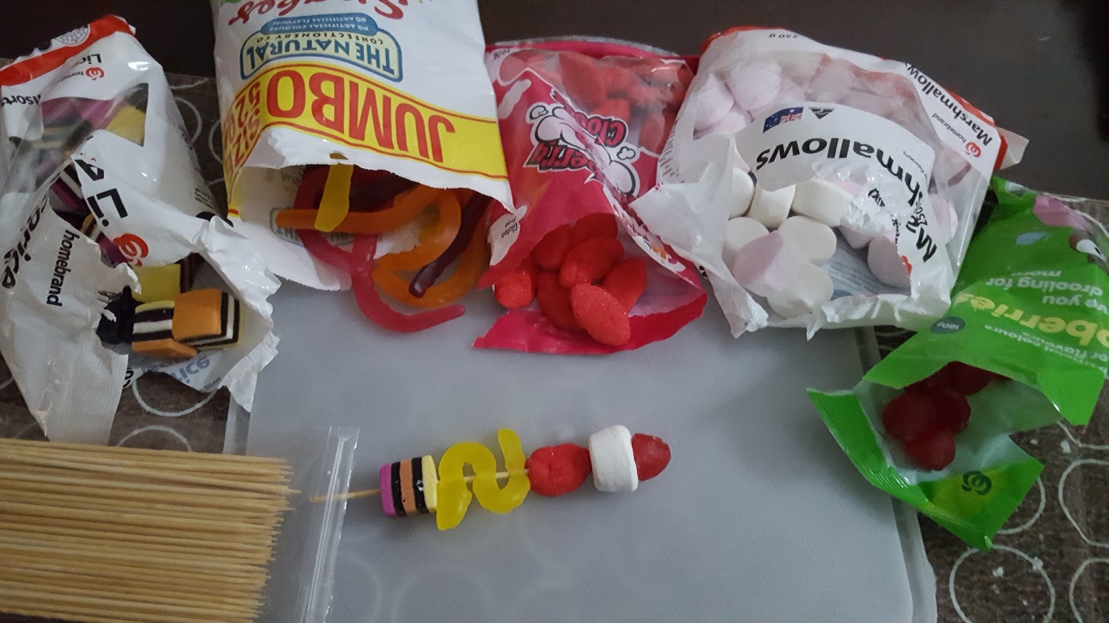 Craft SJ Inspired: Lolly Sticks!!