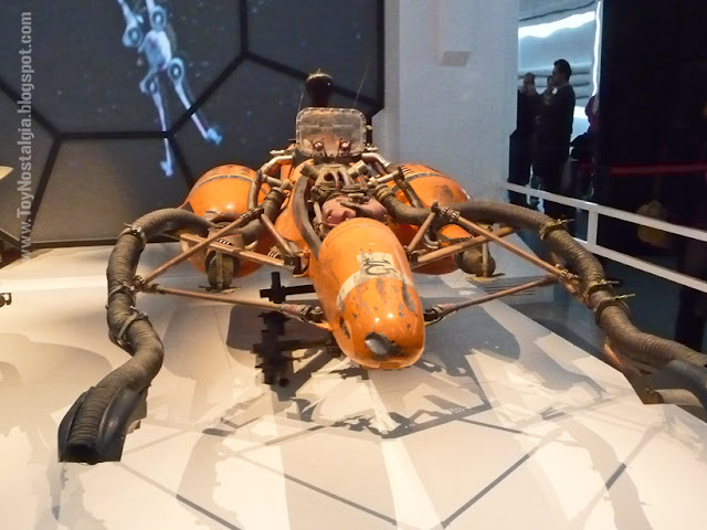 Vaina de Subulba, "Episodio I, the Phantom Menace" (STAR WARS - The Exhibition) Vaina de Subulba, "Episodio I, the Phantom Menace" (STAR WARS - The Exhibition)